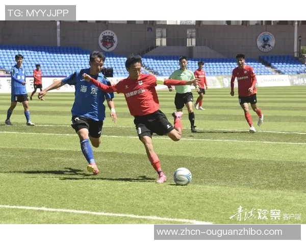 足球帅哥的魅力与风采揭秘球场内外的时尚与个性展现 足球帅哥的魅力与风采揭秘球场内外的时尚与个性展现